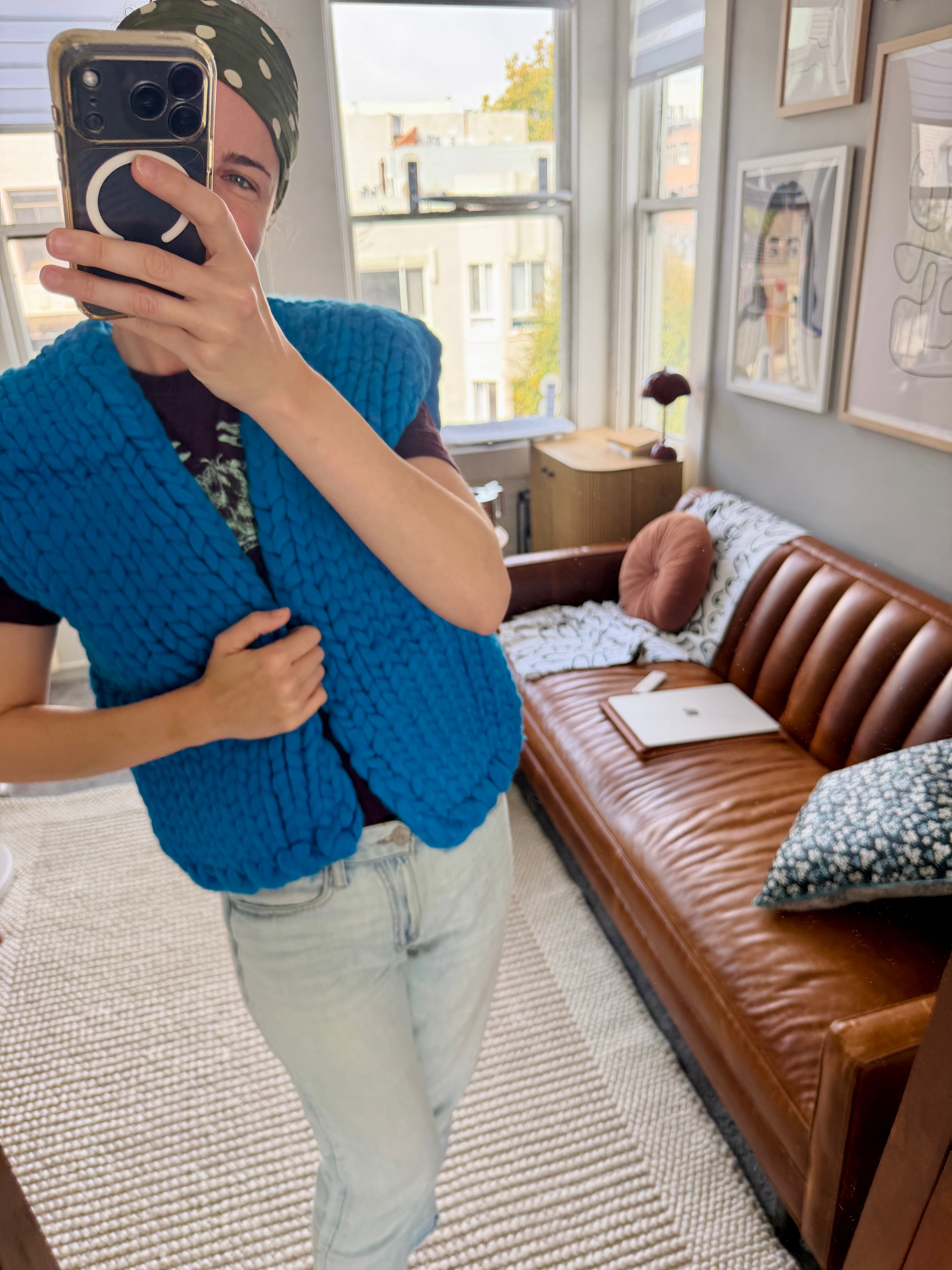 Light Vest in Blue Stone